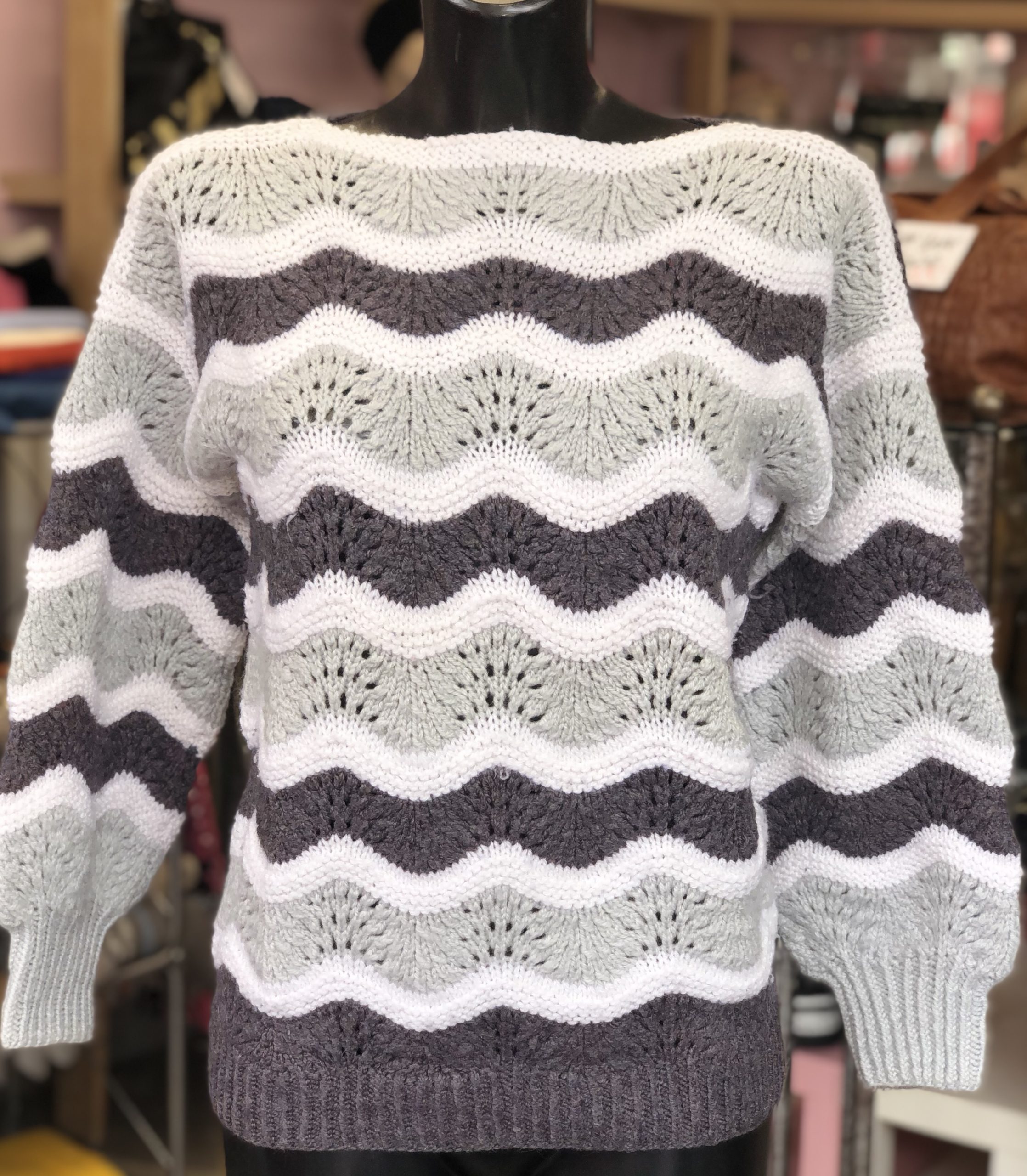 Handgestrickter Vintage Pullover 1 Handgestrickter Vintage Pullover